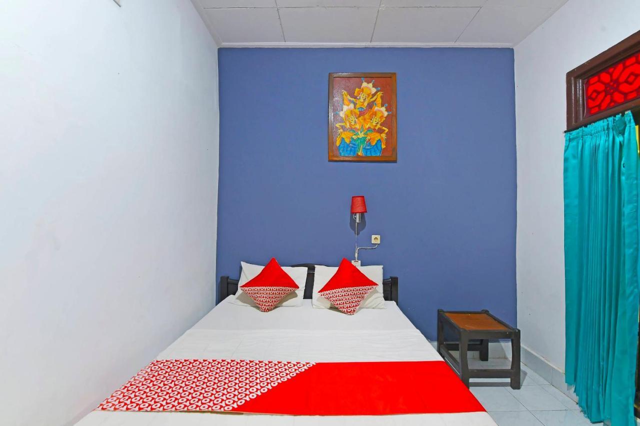 Oyo 3244 Grand Chandra Hotel Денпасар Экстерьер фото